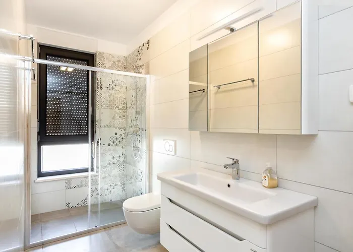 Alex & Betty Apartman